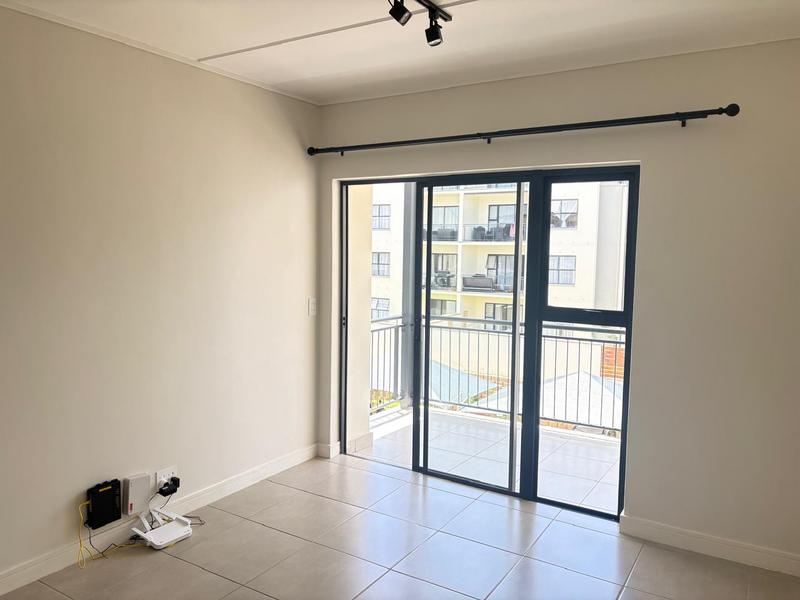 To Let 1 Bedroom Property for Rent in Richwood Western Cape